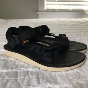 Women’s Teva Universal Premier - Black and White